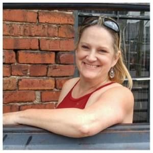 Meet your Posher, Julie